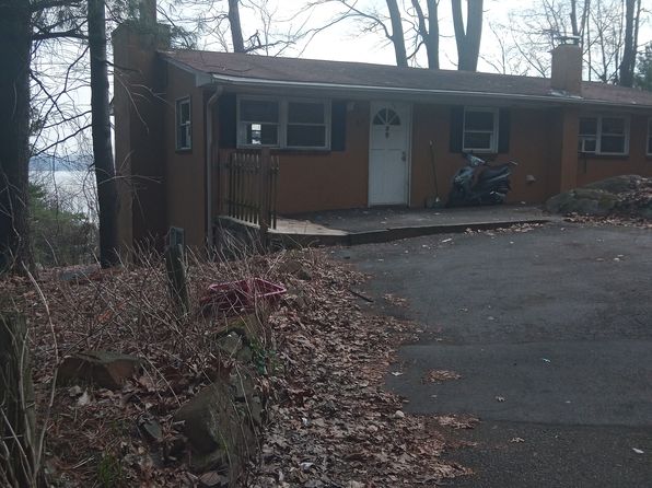 7 Mountain Ct