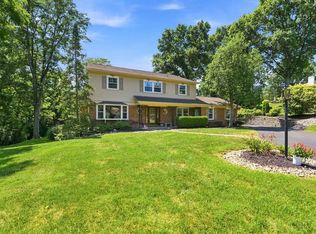 1163 Gleneagles Ct, Cincinnati, OH 45233