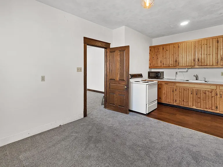 6642 Jefferson Blvd #A — Photo 7