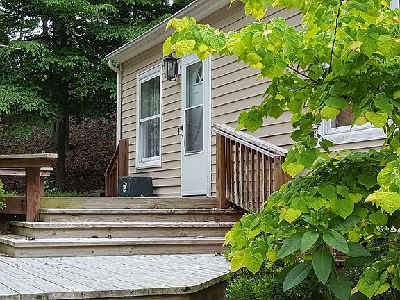 2nd image of 3340 Landria Dr