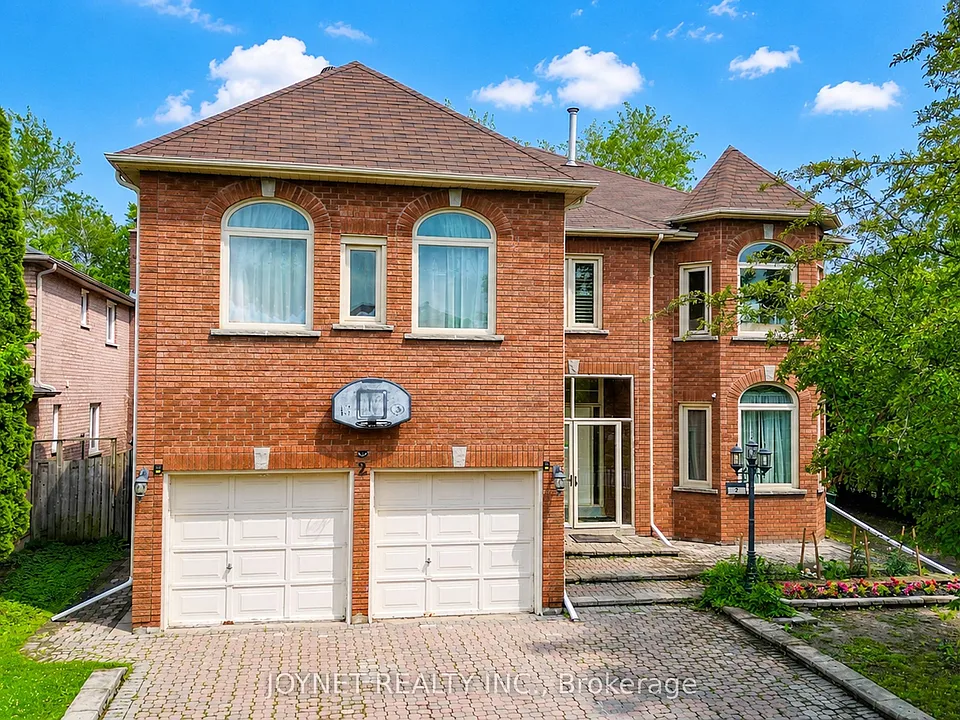 2 Woodriver St