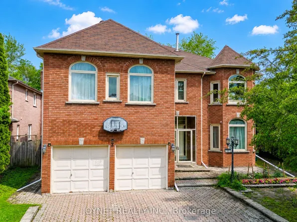 2 Woodriver St, Richmond Hill, ON L4S 1B2