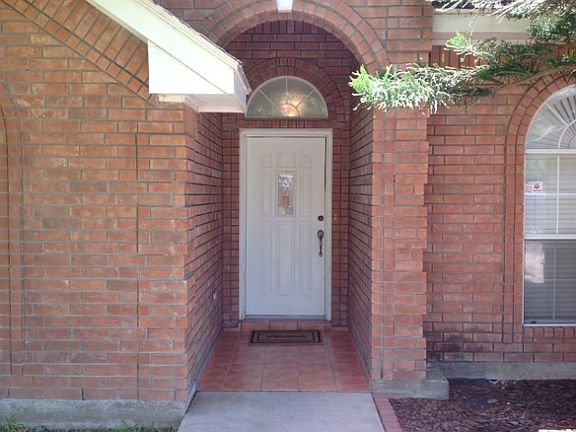 2nd image of 1707 Jonquil Ave