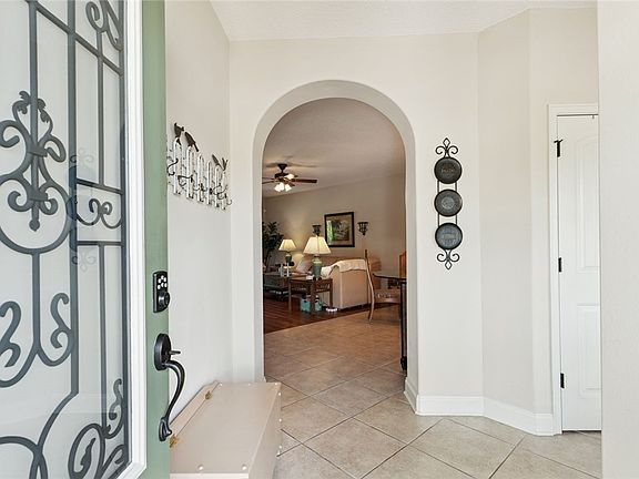 3rd image of 152 Villa Rd