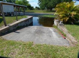 1098 Lemon St, Okeechobee, FL 34974