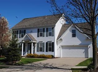 265 Kincraig Dr, Valparaiso, IN 46385