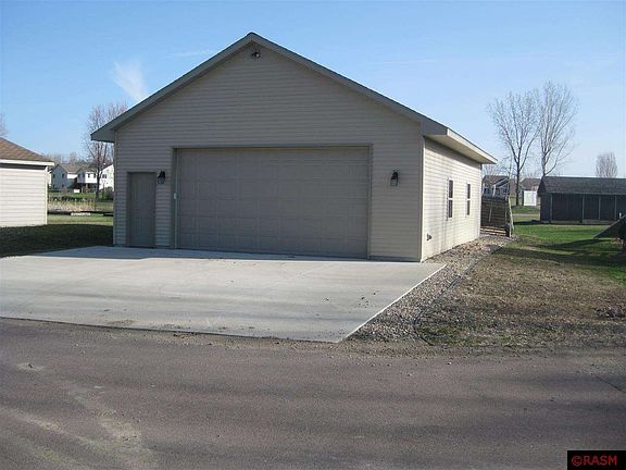 3rd image of 105 Willow Point Dr
