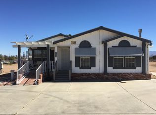 7425 Escondido Ave, Oak Hills, CA 92344