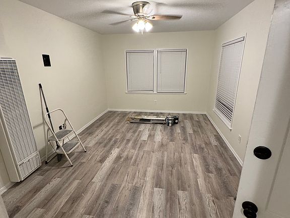 2nd image of 4231 N Bellflower Blvd #1