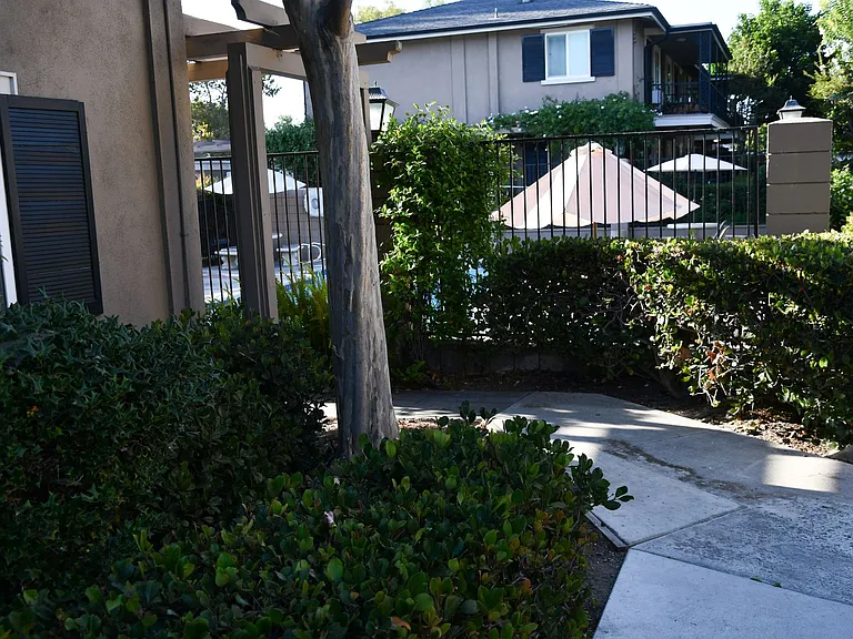 660 S Glassell St #107 — Photo 36