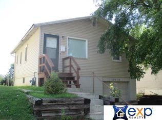 2914 Clarkson Ave, Omaha, NE 68105