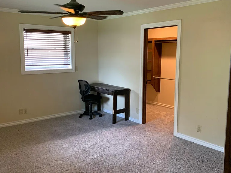 821 S Berry Rd — Photo 19