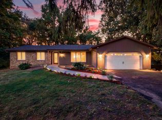 2304 W 150th St, Burnsville, MN 55306