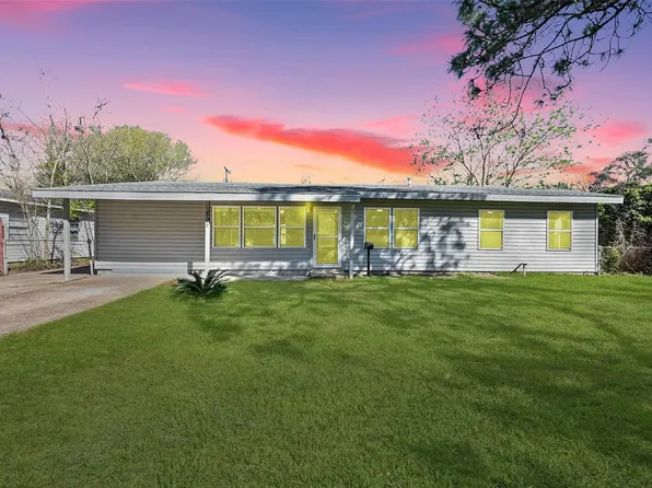 804 23rd Ave N, Texas City, TX 77590
