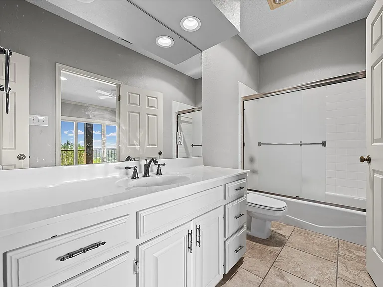 114 Paragon Ct — Photo 19