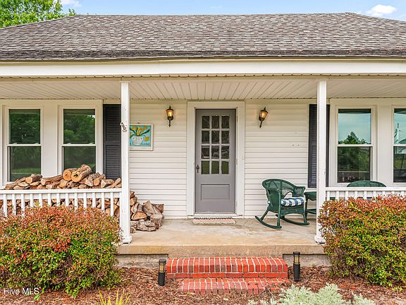 2nd image of 2736 Pleasant Hill Road