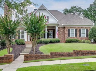 4705 Meadow Park Ln, Suwanee, GA 30024