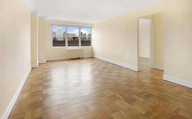 Rented by Anchor Associates | media 9