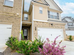 3898 Prospect Point Dr, Oakwood, GA 30566