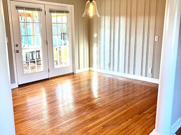 Dining room off the kitchen