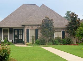 19262 Greenleaf Cir, Ponchatoula, LA 70454