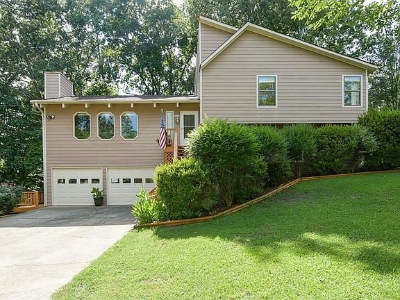 2nd image of 5062 Ravenwood Dr