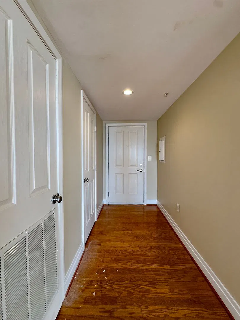 Charming 2BD/2BR Condo Unit with Private Balcony & 2 Assigned Parking in Downtown Baltimore! — Photo 1