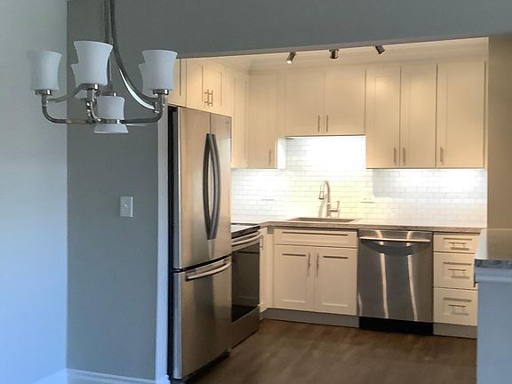 5th image of 29487 Bobrich St