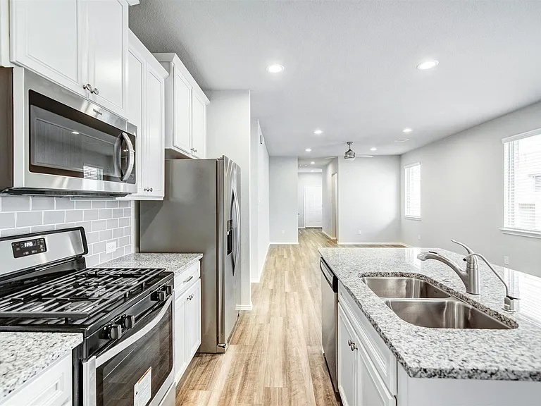 9304 Colonial Bent Ct — Photo 9