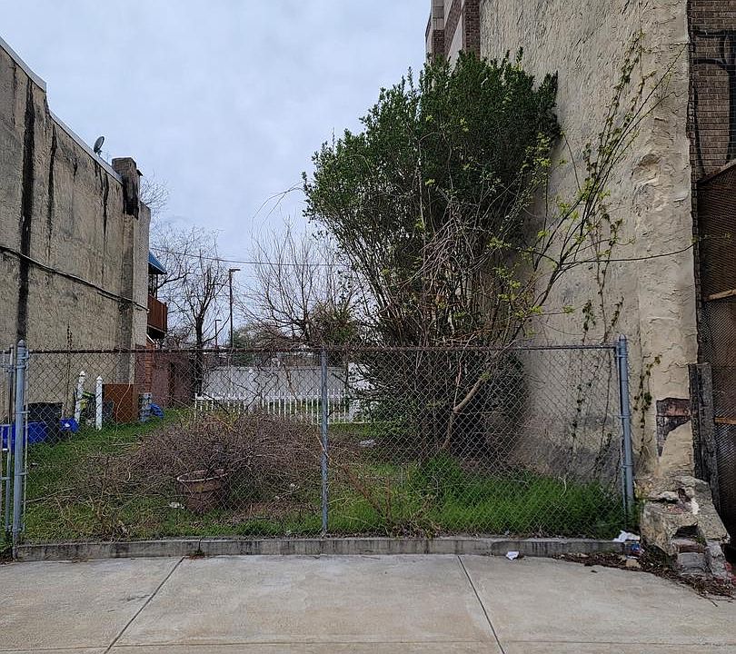 1st image of 2436 N Park Ave