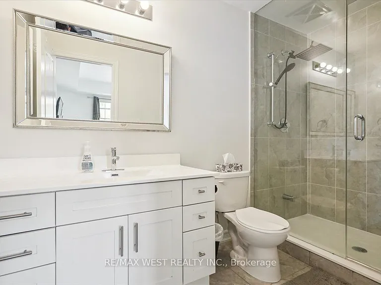 196 Pine Grove Rd #25 — Photo 6
