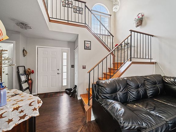 4th image of 504 Canterbury Dr #504