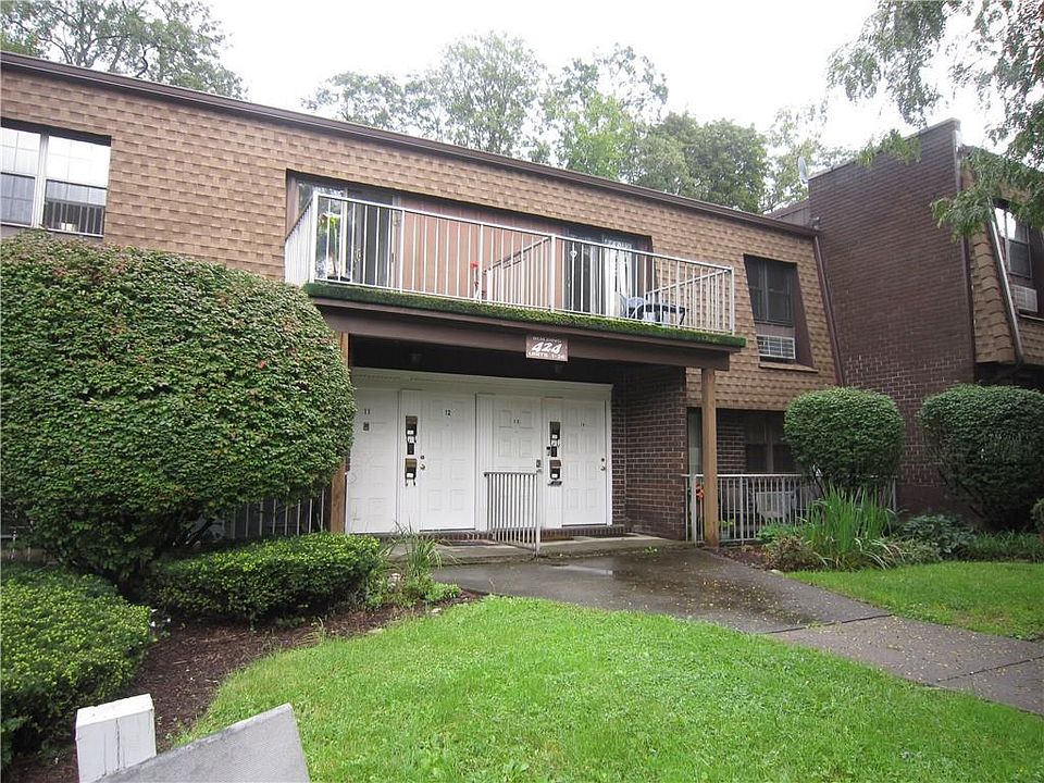 1st image of 424 Carpenter Avenue #12