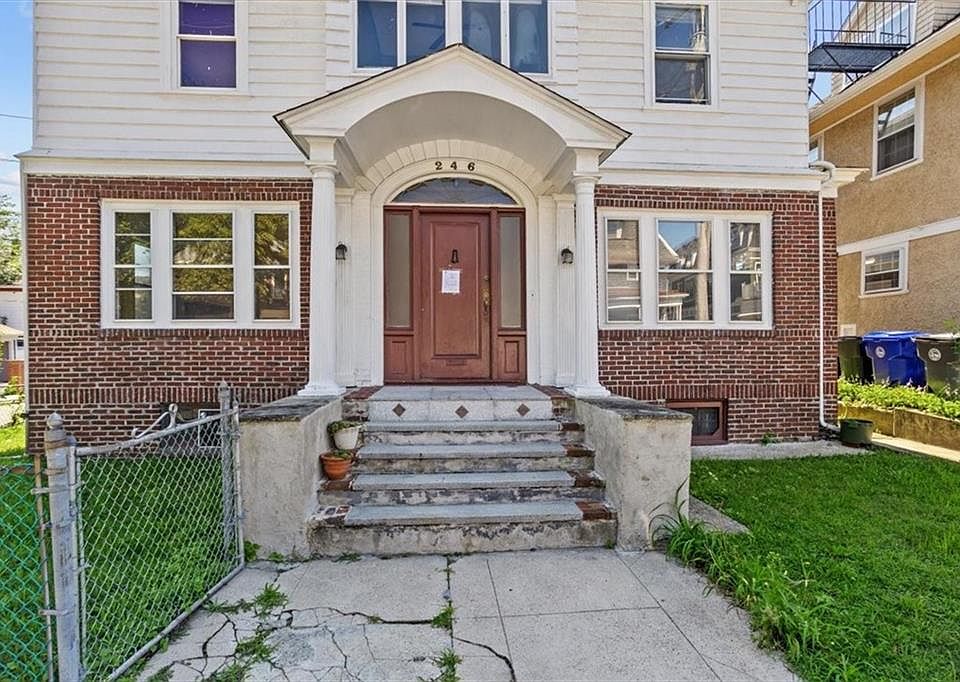 1st image of 246 Lenox Ave