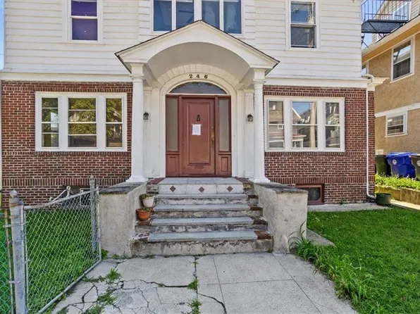 246 Lenox Ave, Providence, RI 02907
