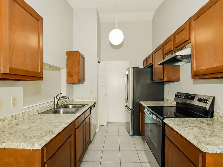 9324 Pavillion Dr — Photo 6