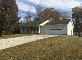 152 Sunny View Ln, La Follette, TN 37766