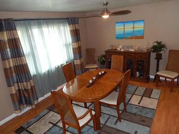 2nd image of 5365 Maple Canyon Ave