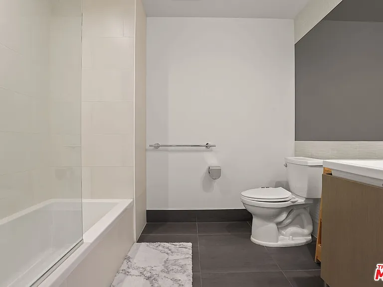 889 Francisco St #2602 — Photo 21