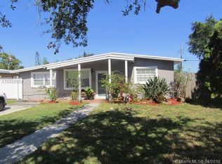 3221 SW 48th Ave, West Park, FL 33023