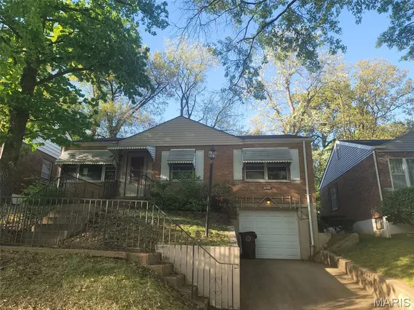 7125 Roland Blvd, Saint Louis, MO 63121