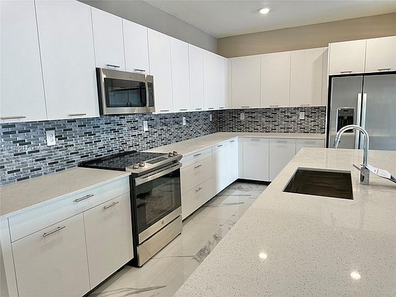 3rd image of 8348 NW 43rd St #8349