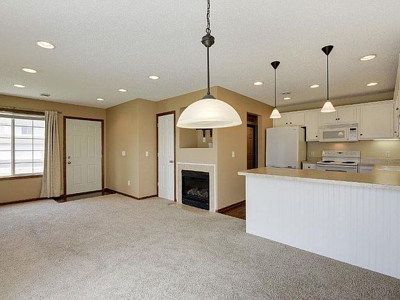 2nd image of 1443 Idlewild Ln