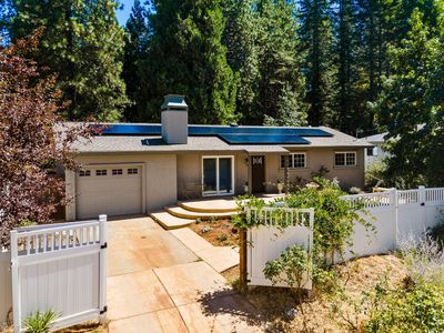 2865 Prouty Ln, Camino, CA, 95709
