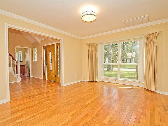 4th image of 10714 Dunbrook Dr