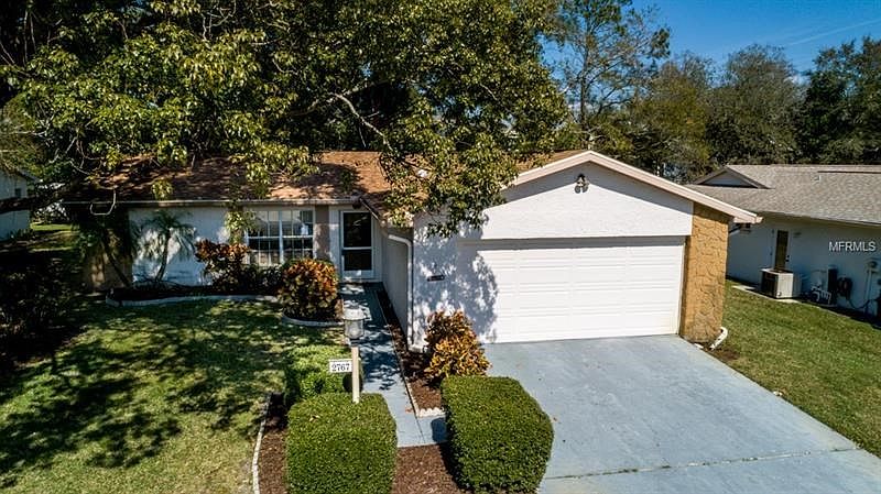 1st image of 2767 Lomond Dr