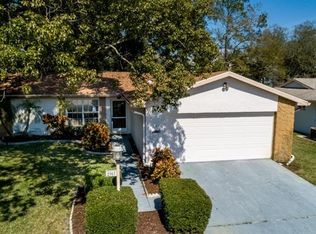 2767 Lomond Dr, Palm Harbor, FL 34684