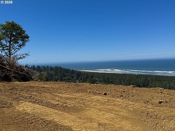 4th image of 16500 Highway 101 N