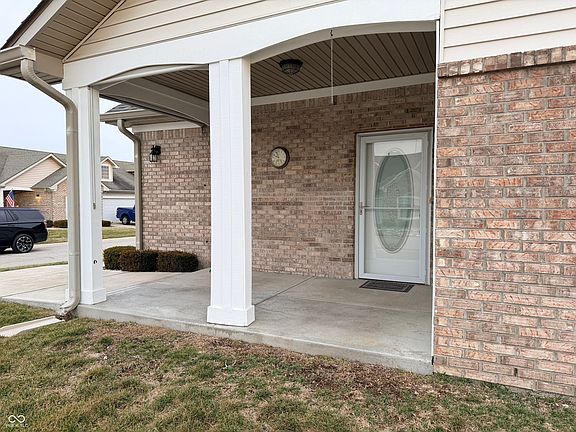 4th image of 1202 Eastfield Dr