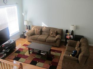 13157 Spring Mill Ln, Herndon, VA 20171